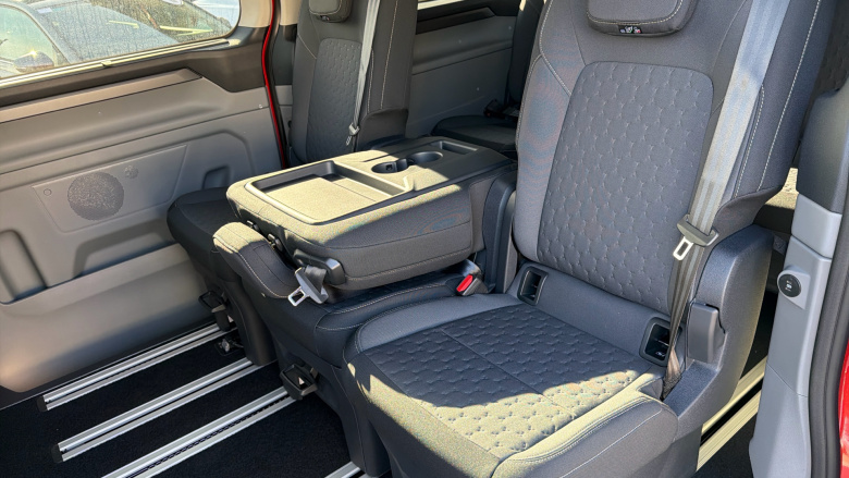 Ford Tourneo Custom 320 L2 Diesel Fwd 2.0 EcoBlue 136ps H1 Titanium 8 seater Auto